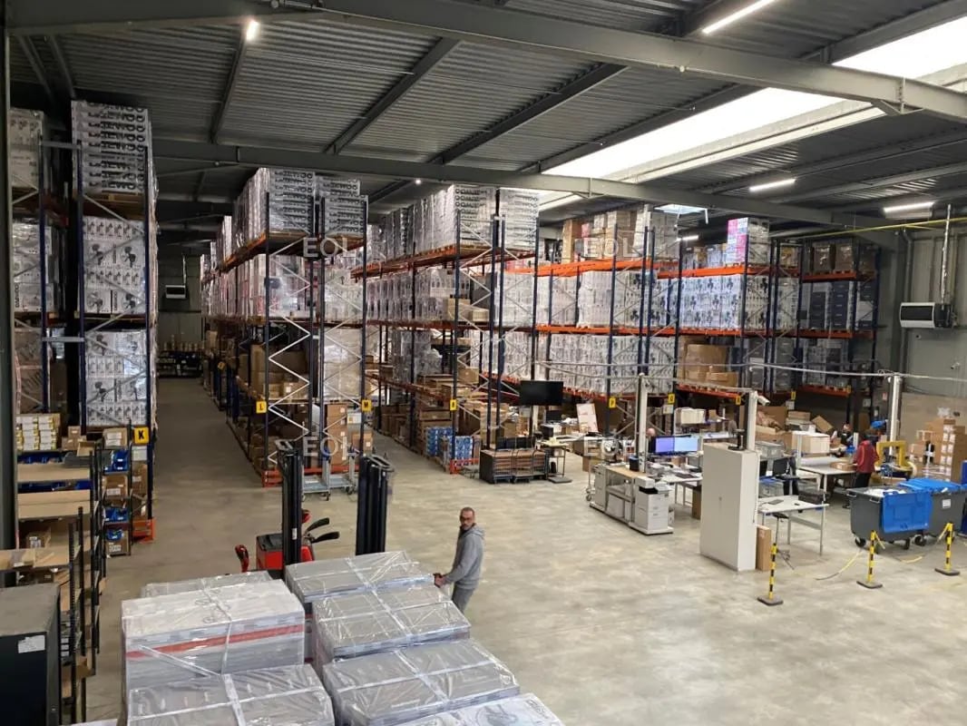 Industrial in Santeny for lease Interior Photo- Image 1 of 11