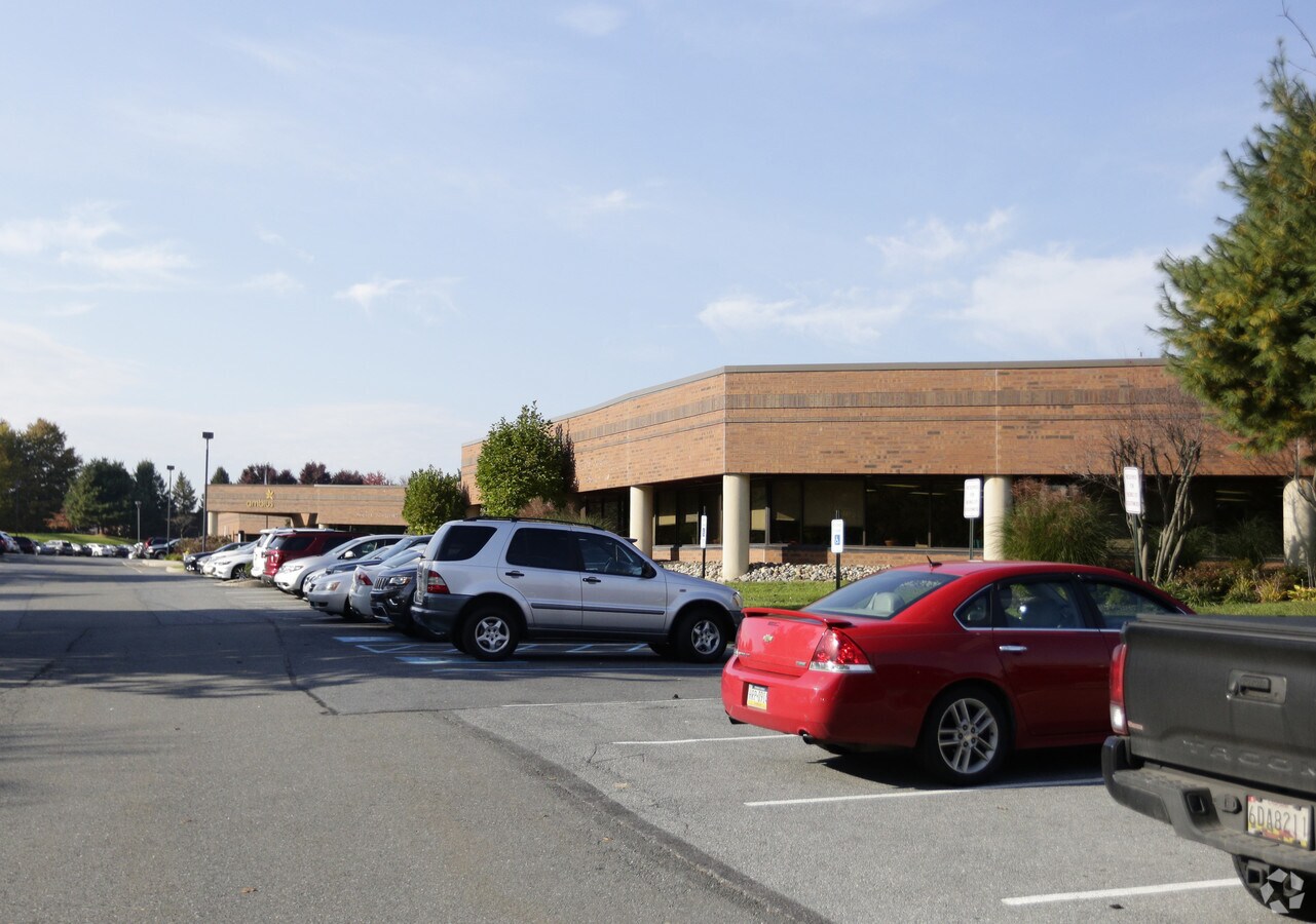 1125 Berkshire Blvd, Wyomissing, PA 19610 Berkshire Knoll