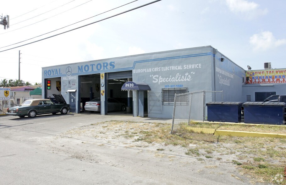 2610-2632 NE 188th St, Miami, FL for lease - Building Photo - Image 2 of 3