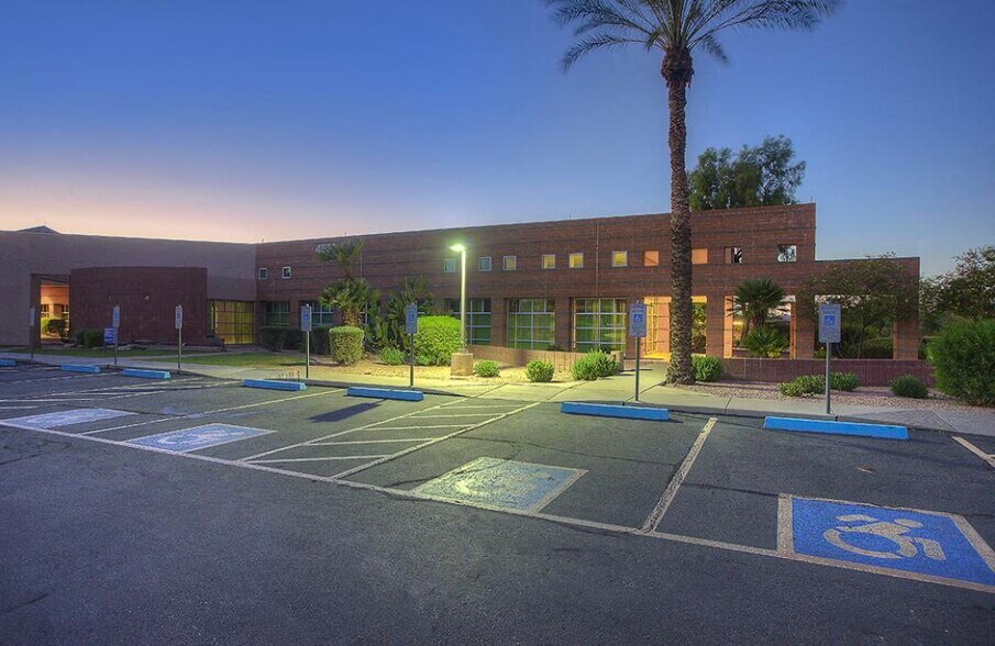 4530 E Ray Rd, Phoenix, AZ for lease - Building Photo - Image 2 of 4