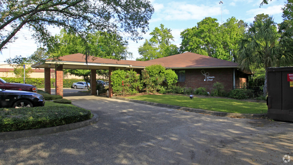 3401 Capital Cir NE, Tallahassee, FL for lease - Primary Photo - Image 1 of 8