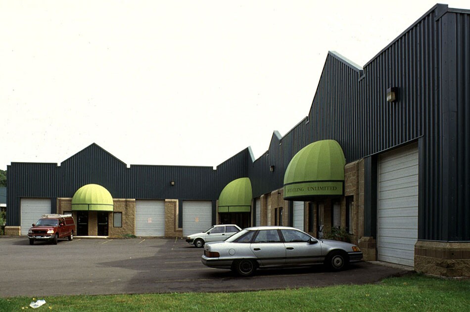 555 Sherman Ave, Hamden, CT for sale Primary Photo- Image 1 of 1