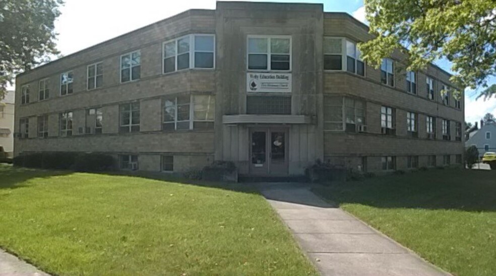 3901 S Wayne Ave, Fort Wayne, IN for sale - Primary Photo - Image 1 of 7