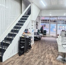 11 Corporation St, Dewsbury for sale Interior Photo- Image 2 of 4