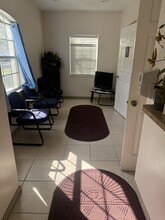 3250-3258 Cove Bend Dr, Lutz, FL for lease Lobby- Image 2 of 10