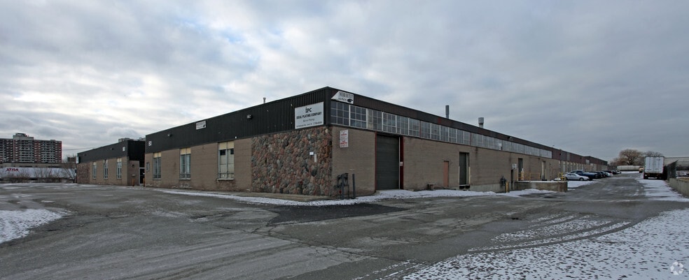 80 Midwest Rd, Toronto, ON for lease - Building Photo - Image 2 of 9