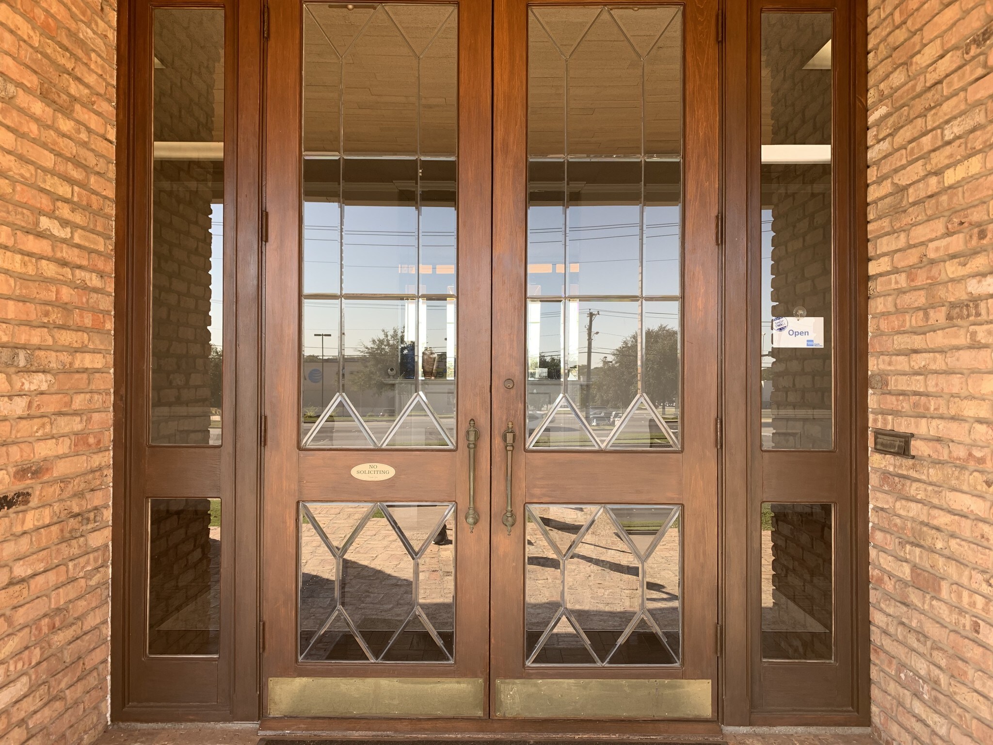 1409 Precinct Line Rd, Hurst, TX for sale Primary Photo- Image 1 of 1