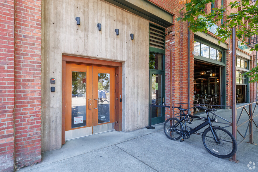 542 1st Ave S, Seattle, WA for lease - Building Photo - Image 3 of 5