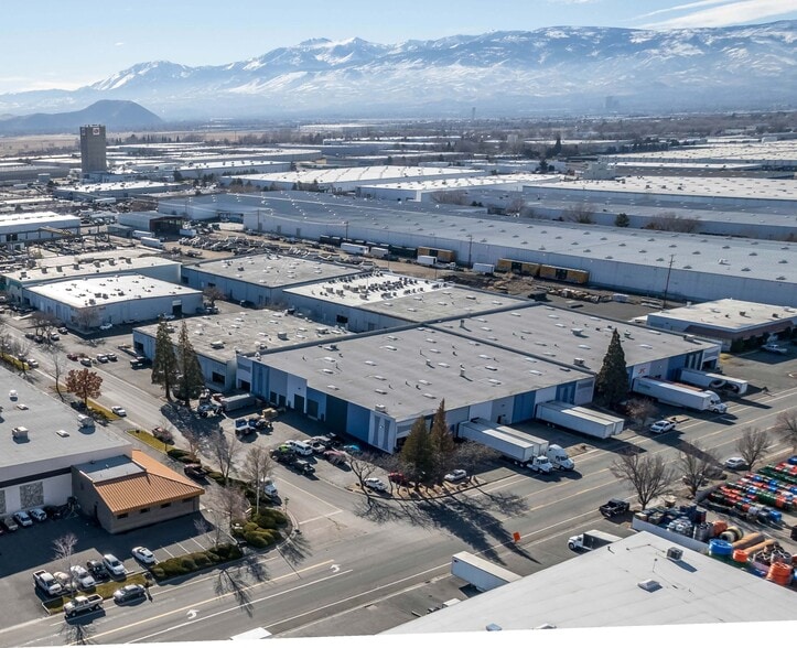 831 Deming Way, Sparks, NV for lease - Building Photo - Image 3 of 8
