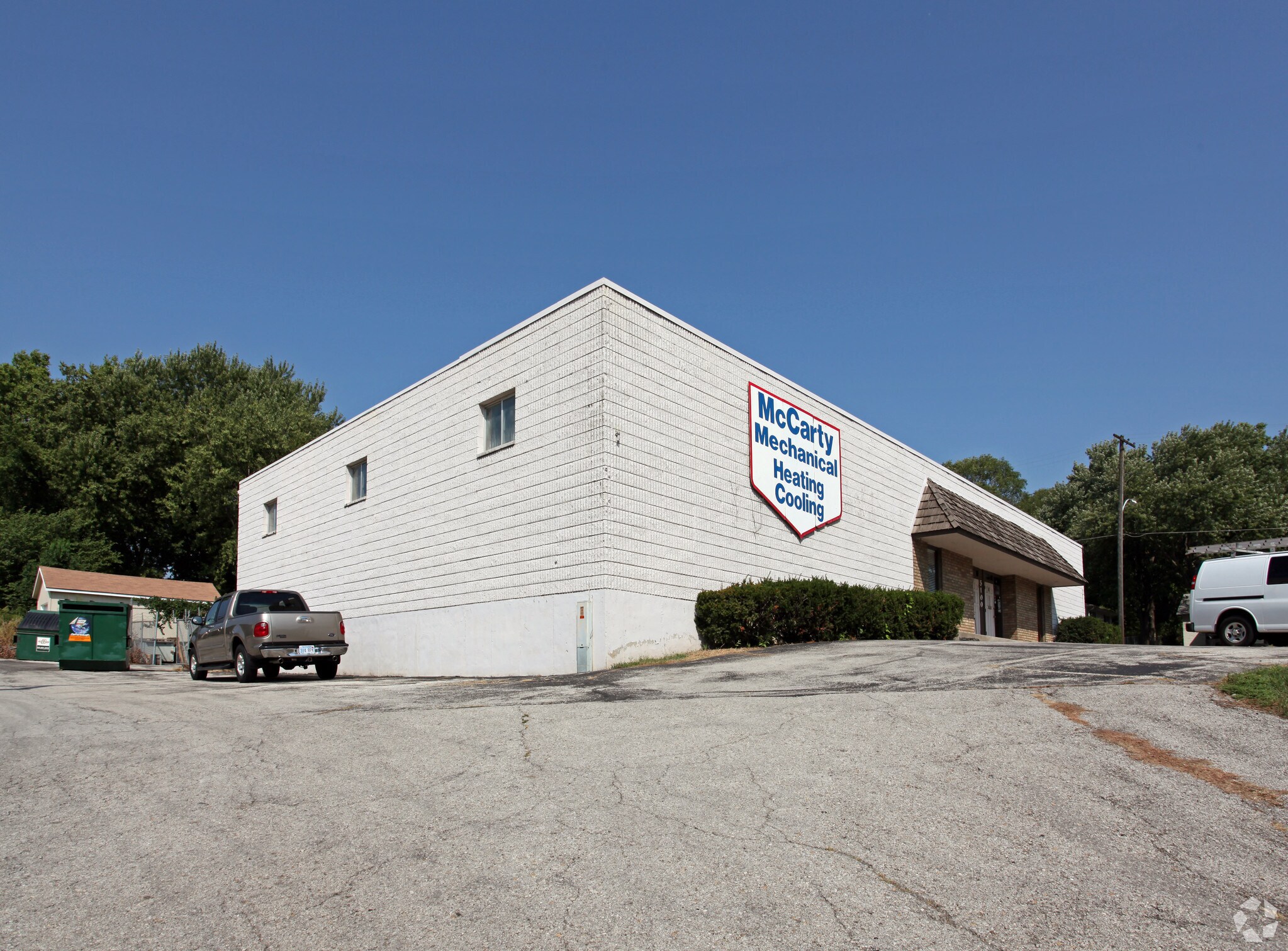 5100 Merriam Dr, Shawnee, KS for sale Primary Photo- Image 1 of 1