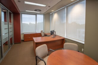 2505 Boul Laurier, Québec, QC for lease Interior Photo- Image 2 of 11