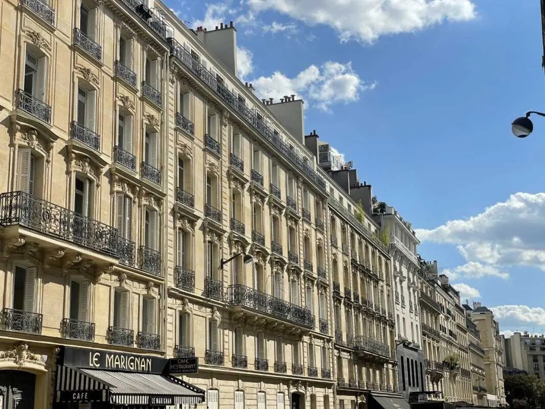 Office in Paris for lease Building Photo- Image 1 of 16