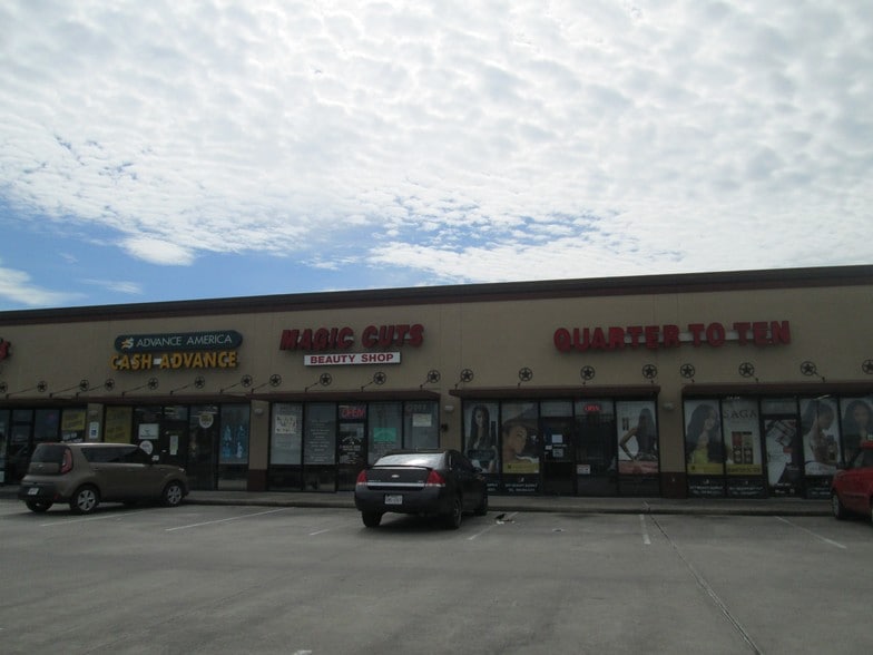 6402 Gulf Fwy, La Marque, TX for lease - Building Photo - Image 2 of 13