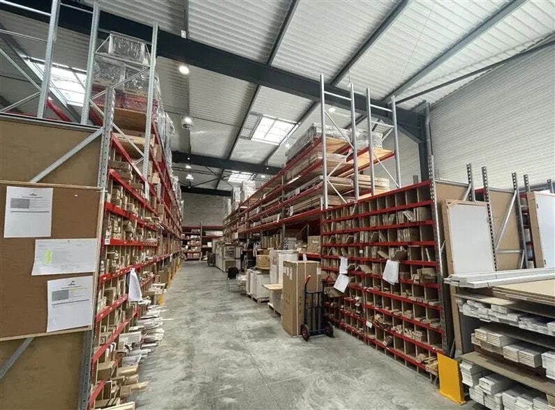 Flex in Tremblay-en-France for lease - Building Photo - Image 2 of 11