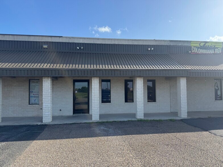 928 W Nolana Loop, Pharr, TX for sale - Primary Photo - Image 1 of 1