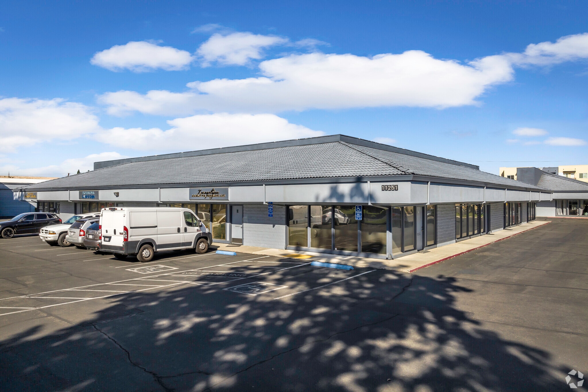 11251 Coloma Rd, Gold River, CA for lease Primary Photo- Image 1 of 22