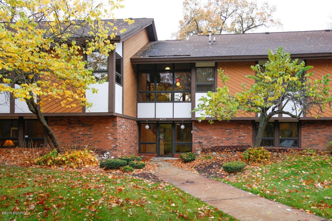 475 Columbia Ave E, Battle Creek, MI for sale Primary Photo- Image 1 of 1