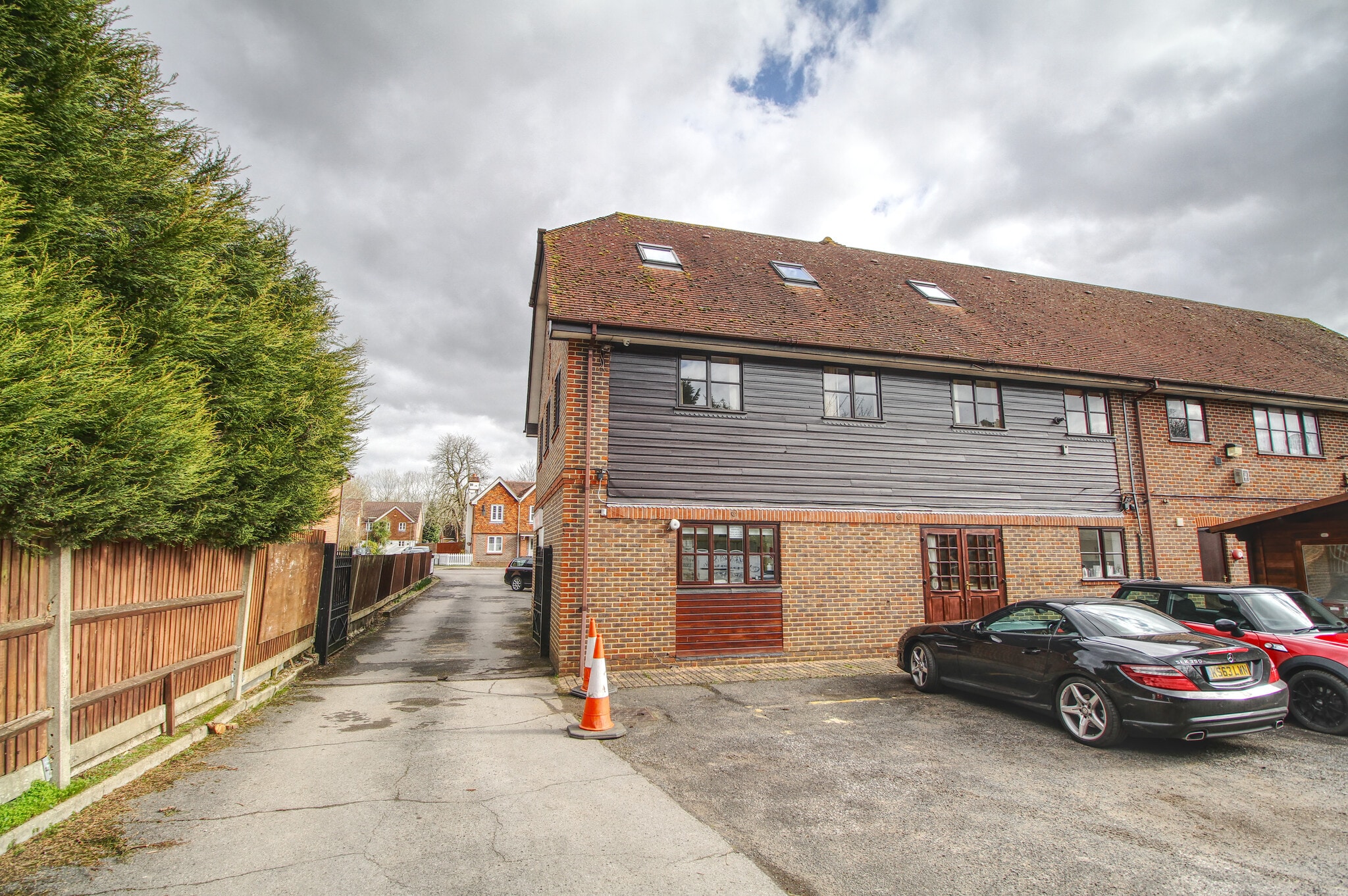 Old Horsham Rd, Dorking for lease Building Photo- Image 1 of 4