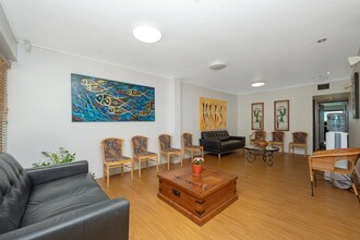 65 Eyre St, North Ward for lease Interior Photo- Image 2 of 9