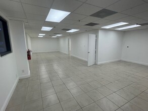 8800-8870 NW 24th Ter, Miami, FL for lease Interior Photo- Image 2 of 6