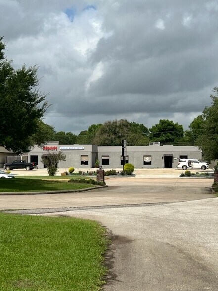621 Kirby Rd, Seabrook, TX for sale - Building Photo - Image 1 of 1