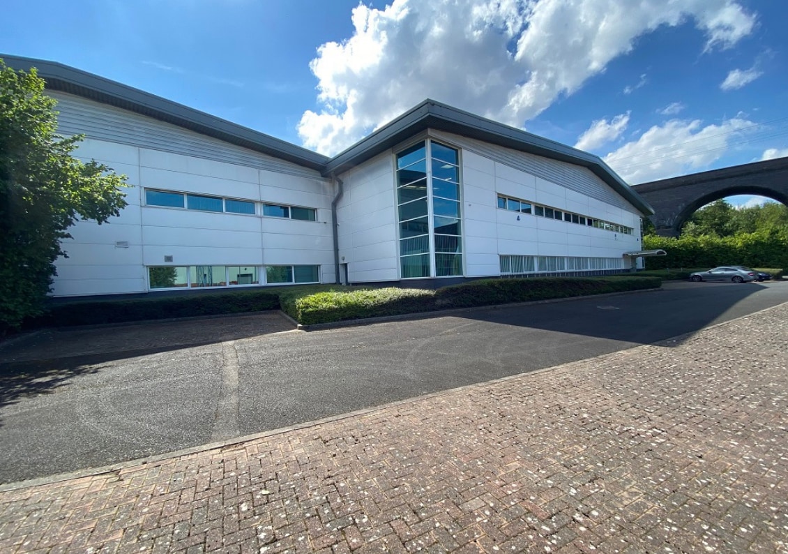 Coxwell Ave, Wolverhampton for lease Building Photo- Image 1 of 2