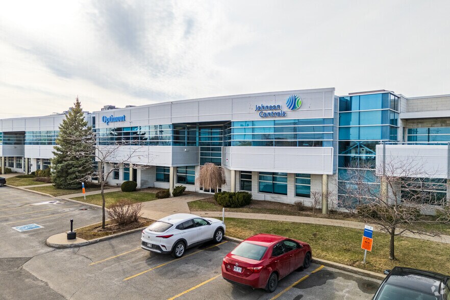 9975-9995 St De Châteauneuf, Brossard, QC for lease - Primary Photo - Image 1 of 5
