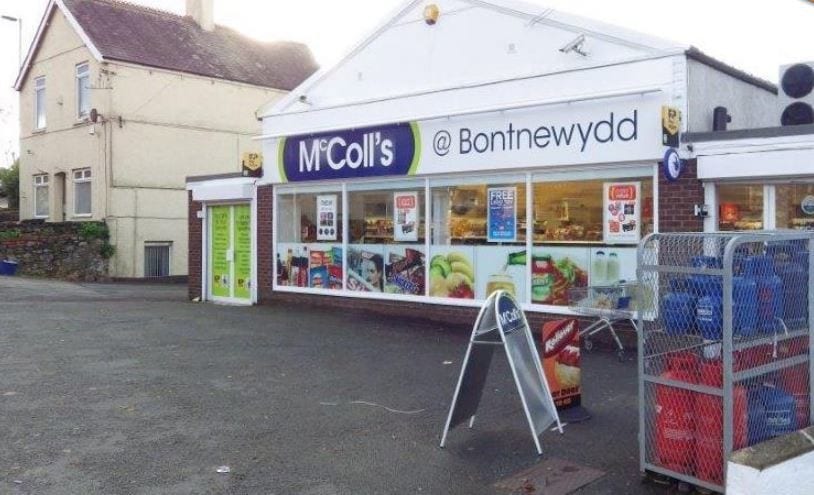 Caernarfon Rd, Bontnewydd for sale Primary Photo- Image 1 of 1