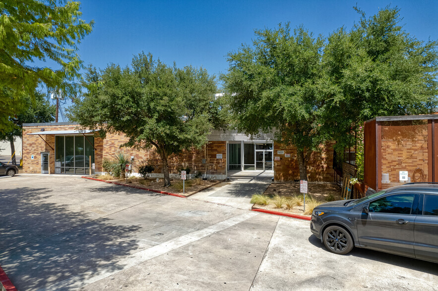 507 E Calles St, Austin, TX for lease - Building Photo - Image 3 of 4