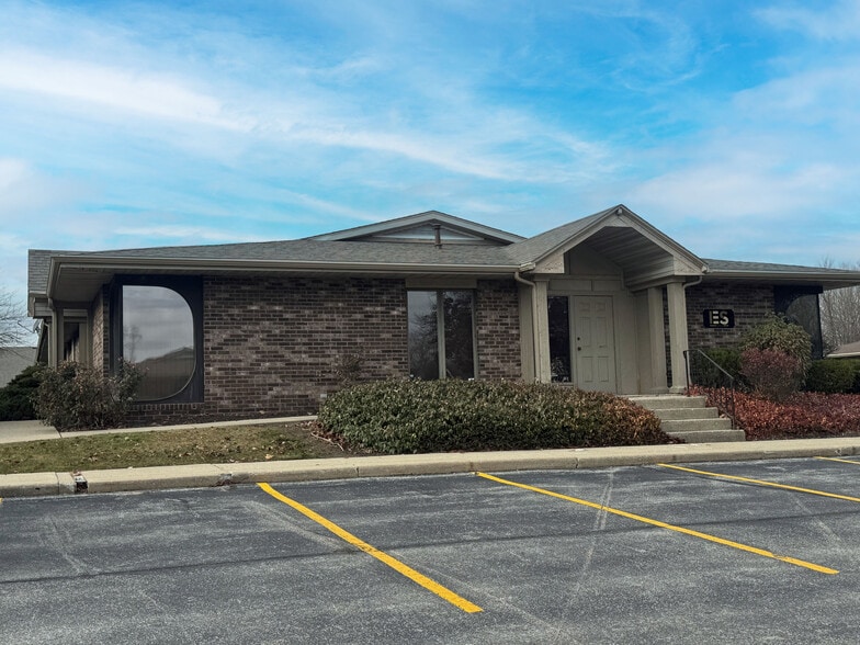 6343-6353 Constitution Dr, Fort Wayne, IN for sale - Building Photo - Image 1 of 1