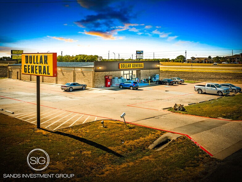 604 L B Kirby Ave, Howe, TX for sale - Building Photo - Image 1 of 1