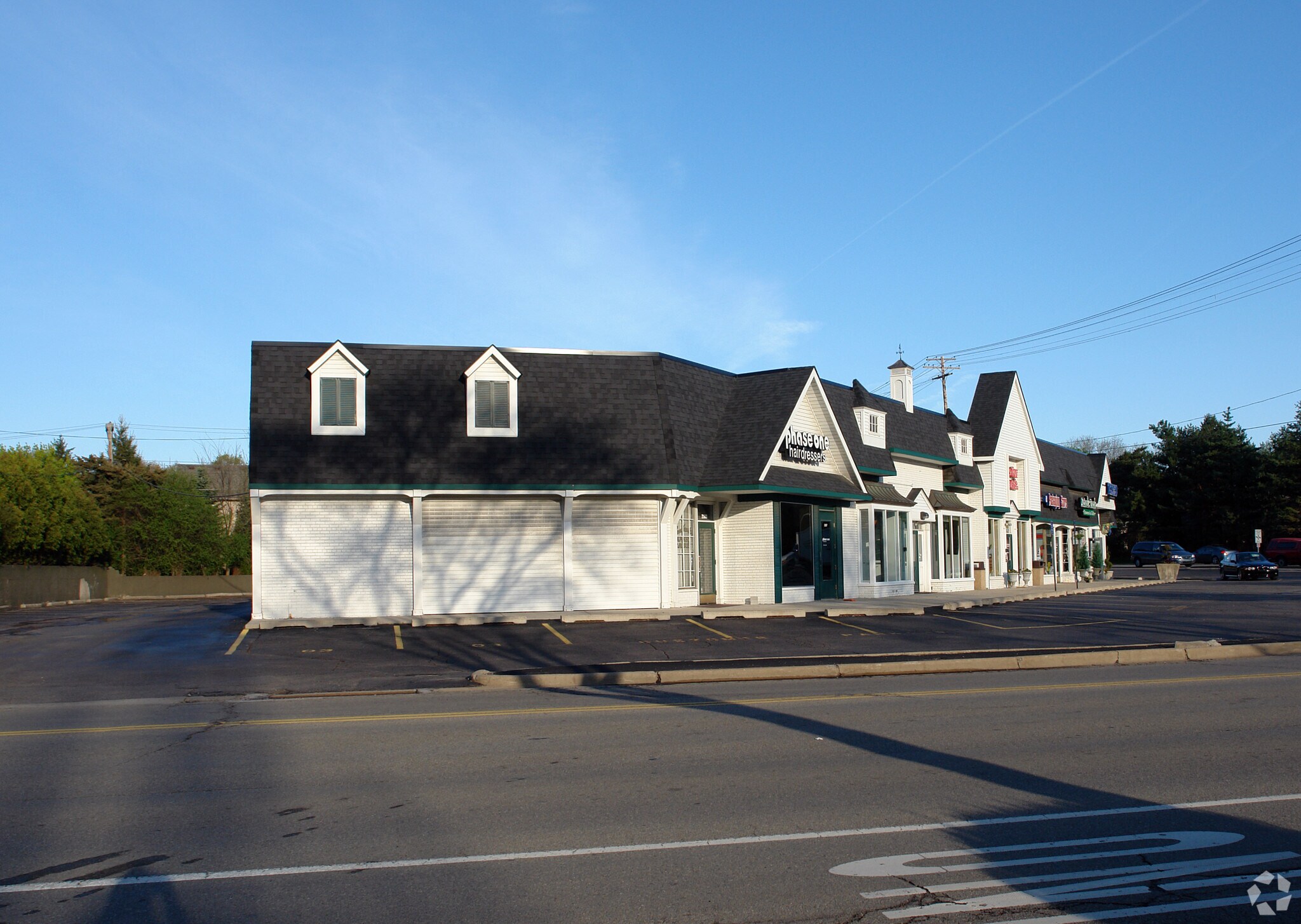 2503-2531 W Maple Rd, Bloomfield Hills, MI for sale Primary Photo- Image 1 of 1