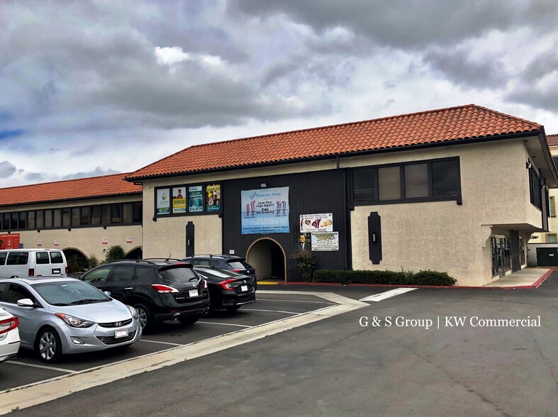 631 S Brookhurst St, Anaheim, CA for lease - Building Photo - Image 1 of 7