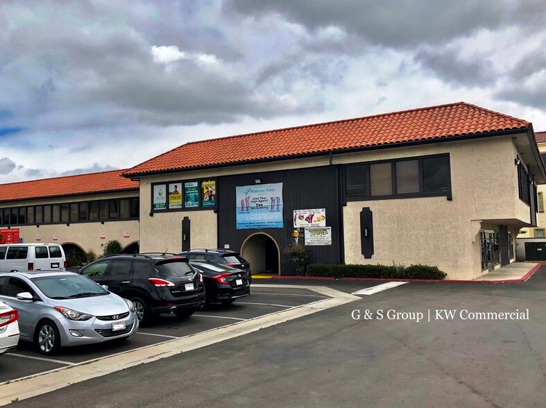 631 S Brookhurst St, Anaheim, CA for lease - Building Photo - Image 2 of 6