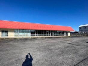 4817 Broadway St, Quincy, IL for lease Building Photo- Image 2 of 14