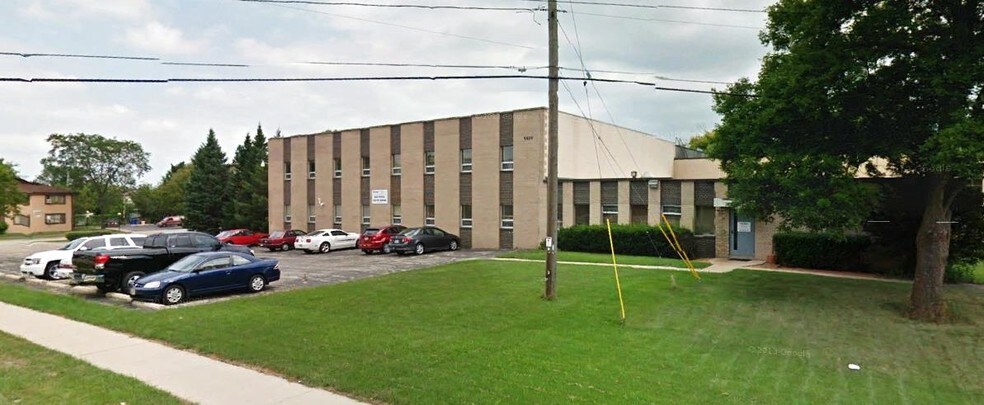 6820 N 43rd St, Milwaukee, WI for sale - Building Photo - Image 1 of 3