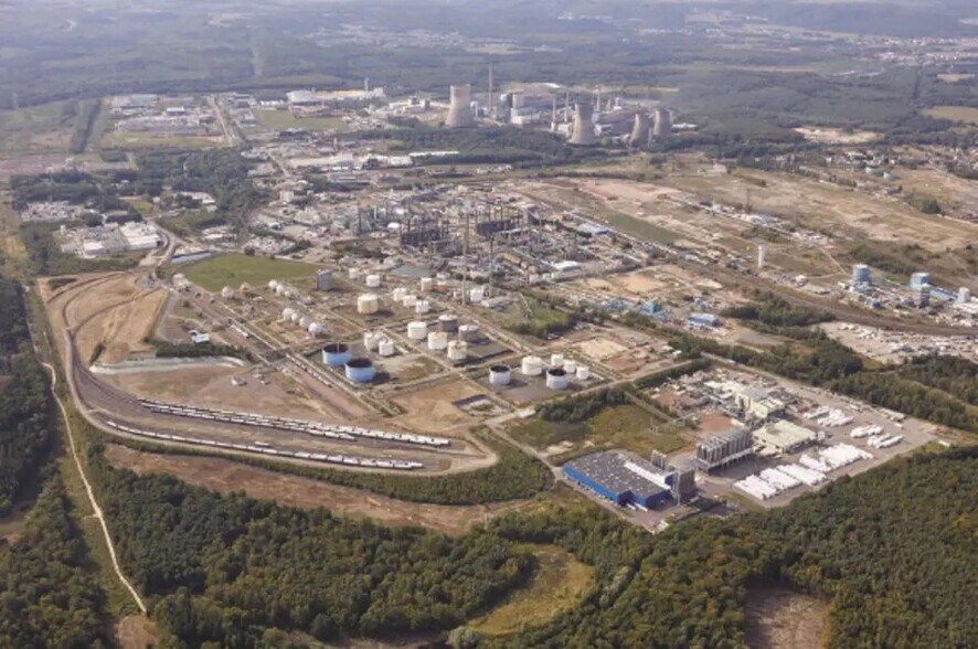 Flex in Saint-Avold for sale - Building Photo - Image 2 of 3