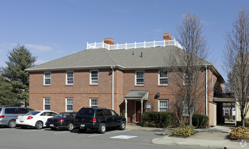 9601 Gayton Rd, Richmond, VA for lease - Primary Photo - Image 2 of 5