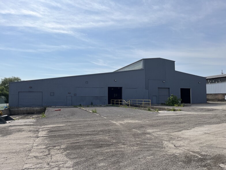 2872 Vermont St, Blue Island, IL for lease - Building Photo - Image 1 of 2