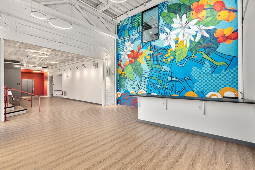 224 Calvary St, Waltham, MA for lease - Building Photo - Image 3 of 5