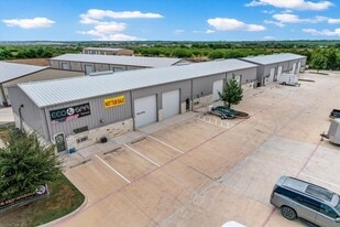 35 Nafta Cir, New Braunfels TX - Warehouse