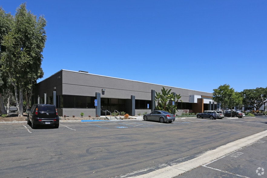 10915 Technology Pl, San Diego, CA for lease - Building Photo - Image 3 of 4