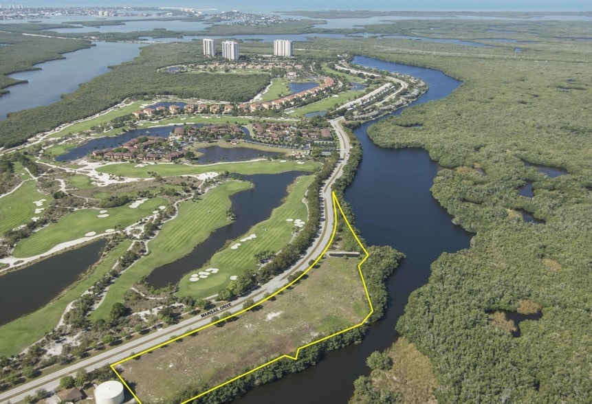 1665 Mainsail Dr, Naples, FL 34114