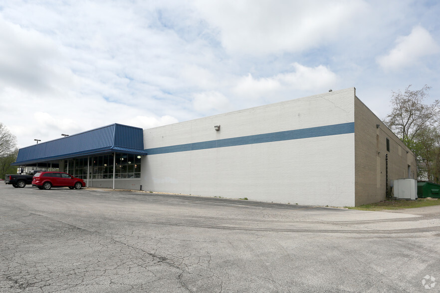 610 W Main St, Ravenna, OH for lease - Building Photo - Image 3 of 4