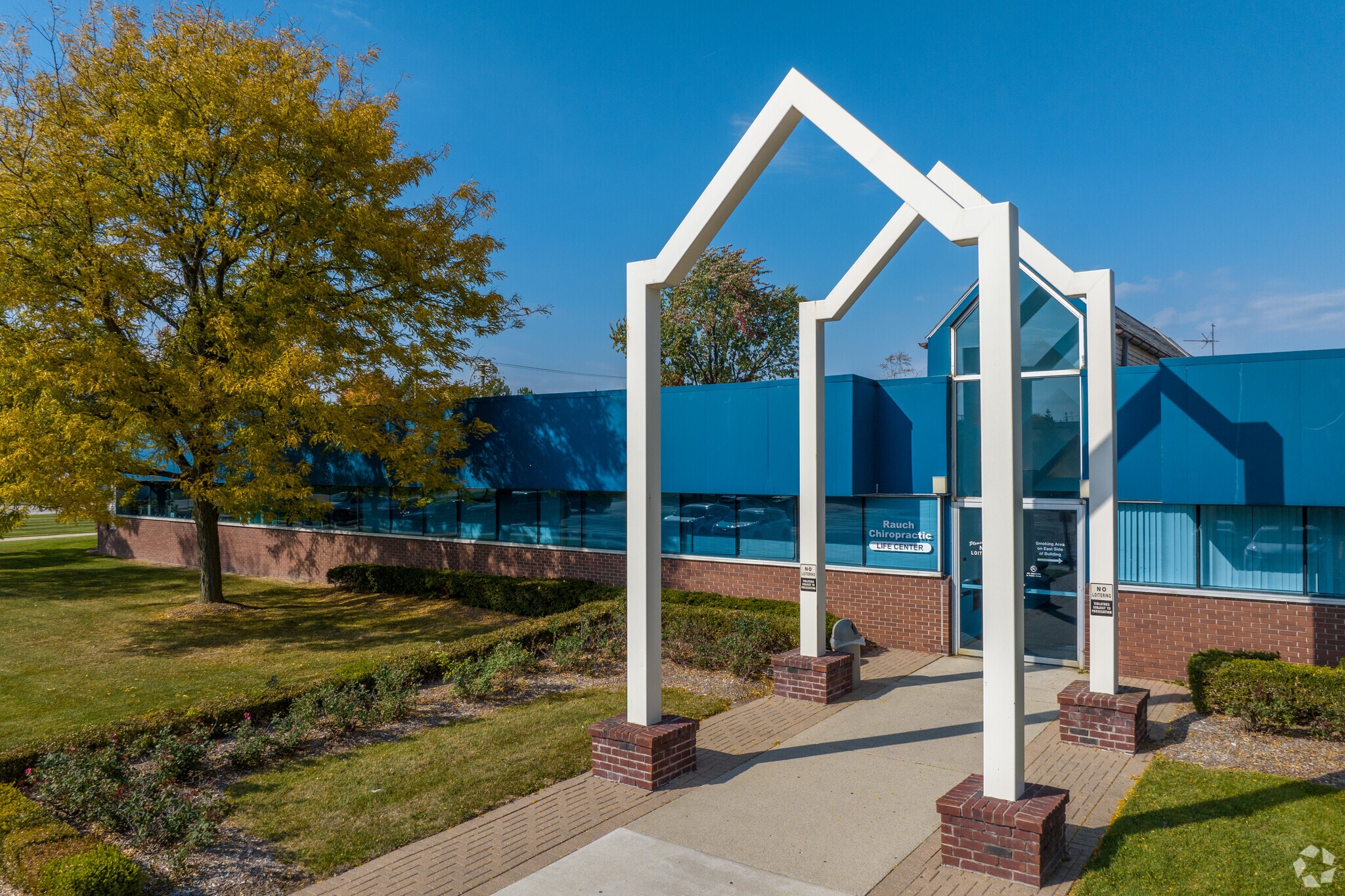 37300 Dequindre Rd, Sterling Heights, MI for lease Primary Photo- Image 1 of 24