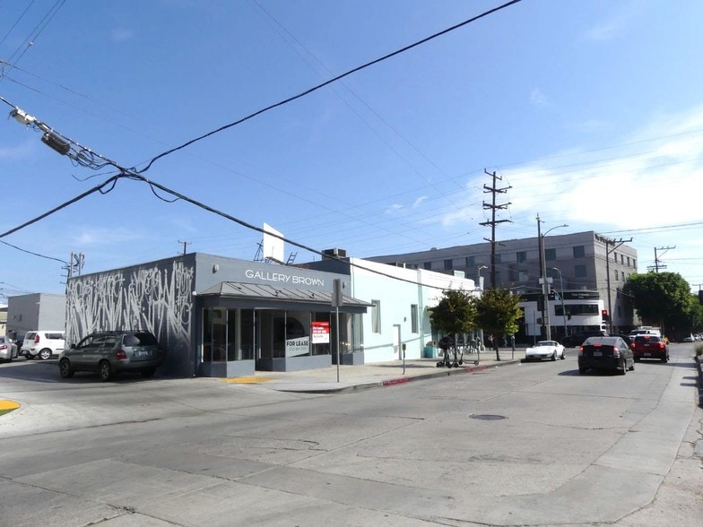 8379-8389 W 3rd St, Los Angeles, CA for lease - Building Photo - Image 2 of 25