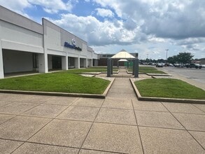 730 S Green River Rd, Evansville, IN for lease Interior Photo- Image 1 of 4