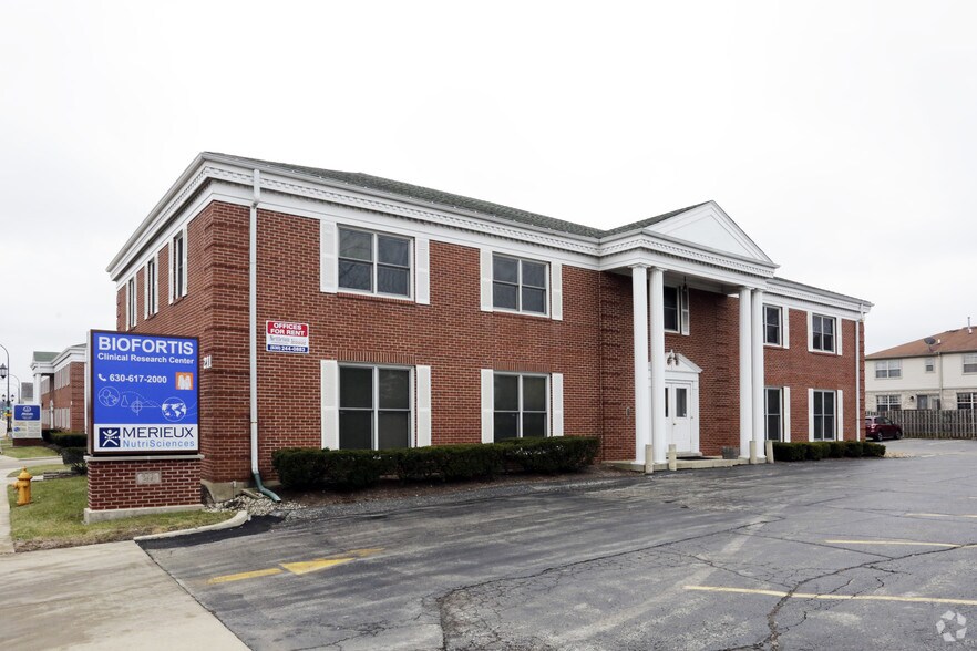 211 E Lake St, Addison, IL for sale - Primary Photo - Image 1 of 1