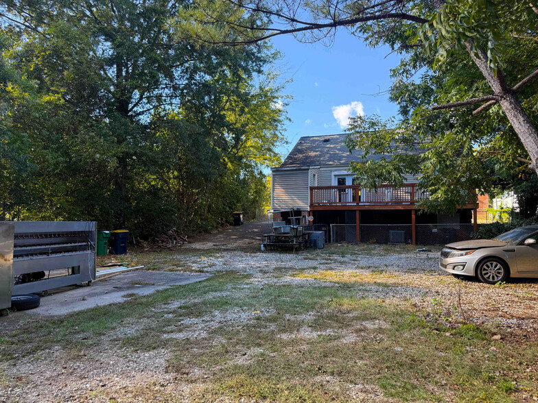 2808 The Plaza, Charlotte, NC for lease - Building Photo - Image 3 of 9