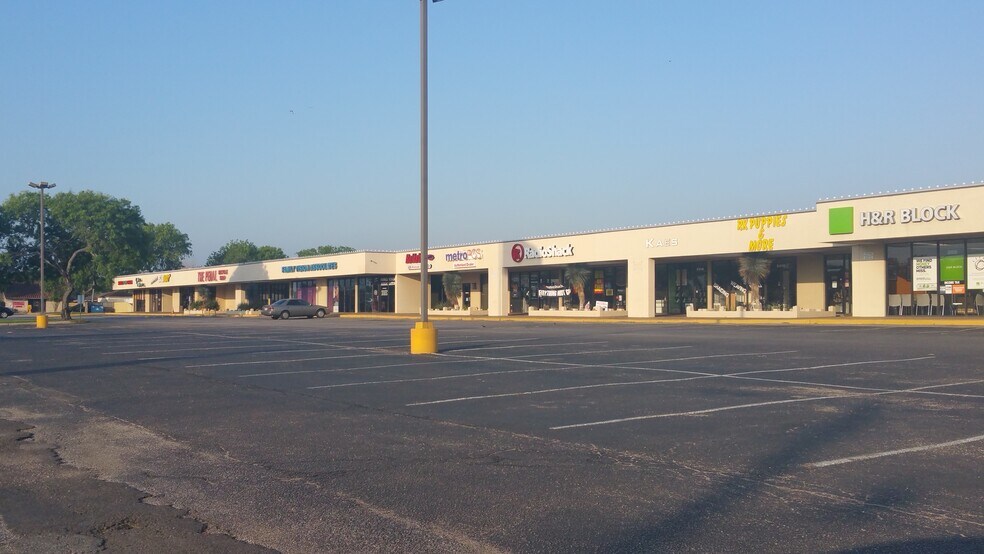 5401-5455 Everhart Rd, Corpus Christi, TX for lease - Building Photo - Image 2 of 2